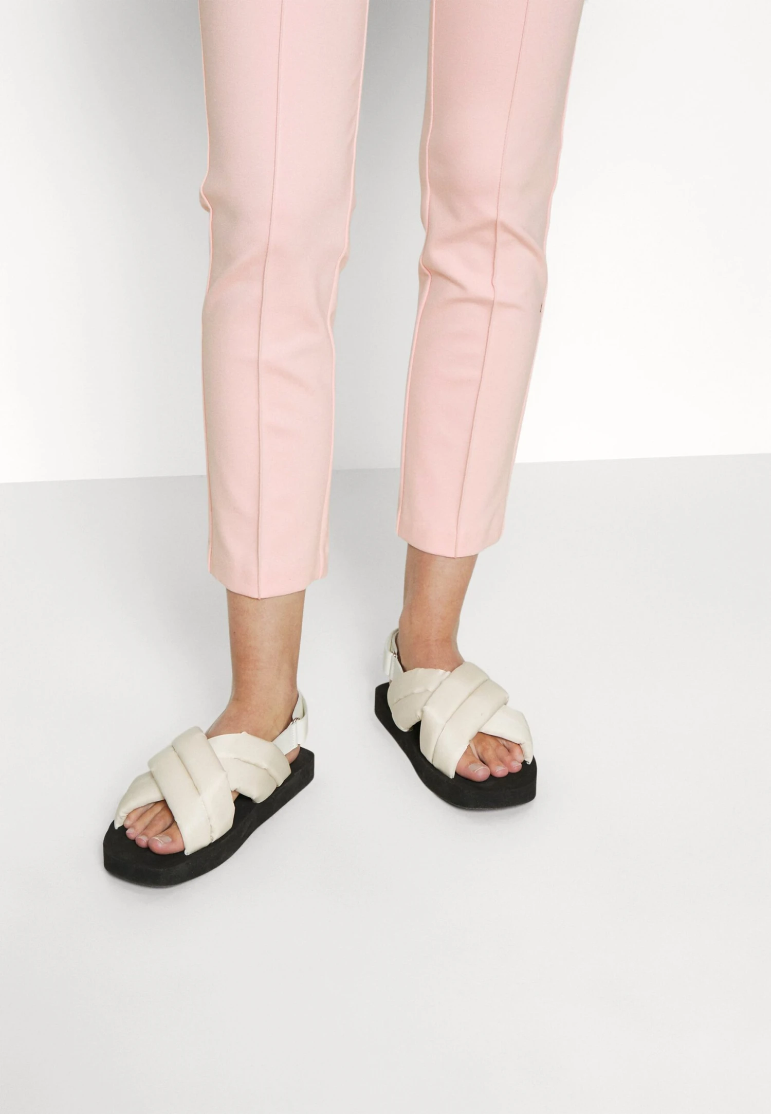 MARC CAIN Broek - Soft Powder Pink - Afbeelding 5
