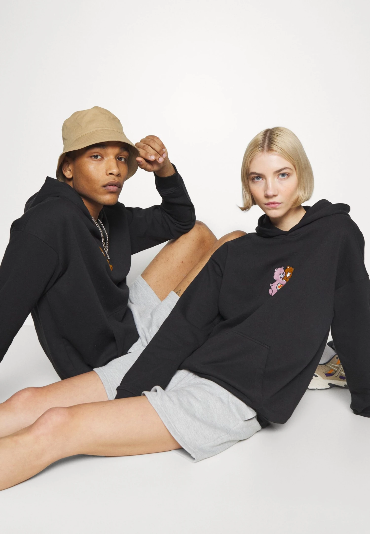 YOURTURN Care Bears Unisex - Hoodie - Black - Afbeelding 4